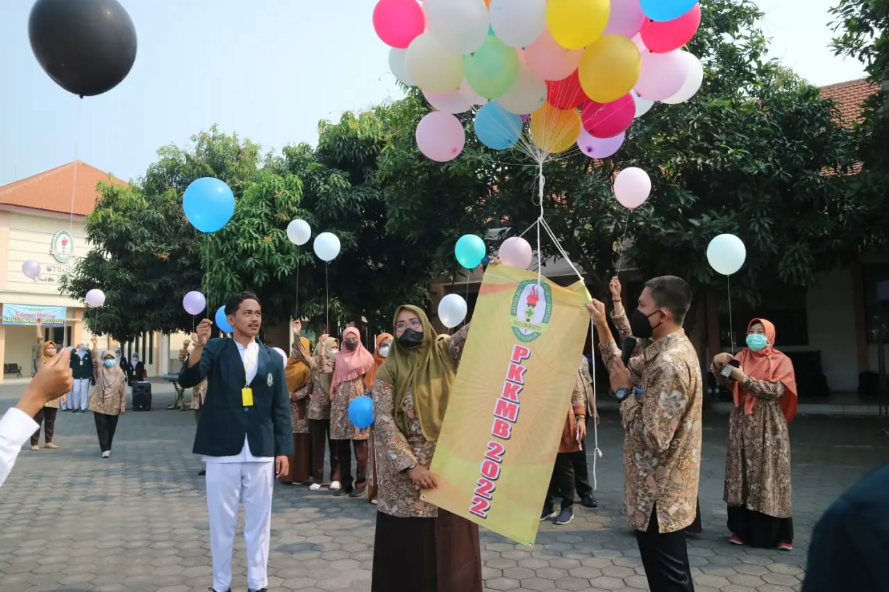 Pelepasan Balon PKKMB